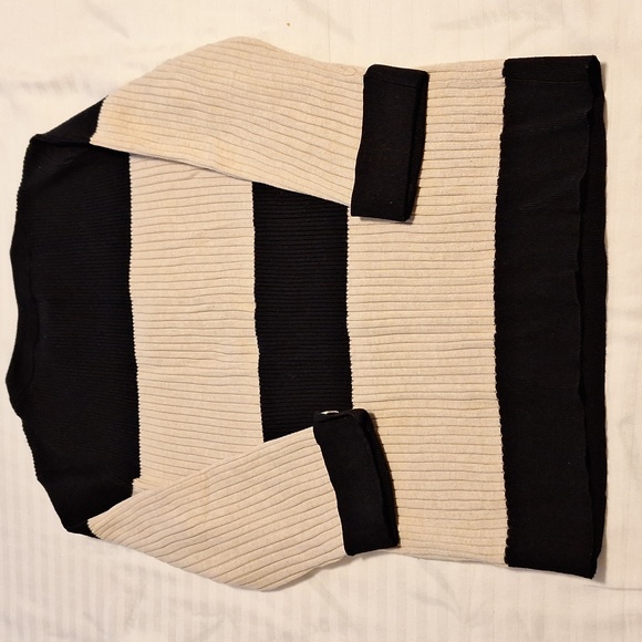 Women's Laura sweater - Picture 4 of 5